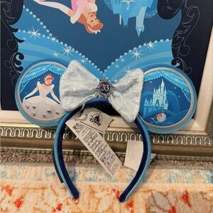 ‼️ISO‼️Disney Club 33 Cinderella 75th Anniversary Ears